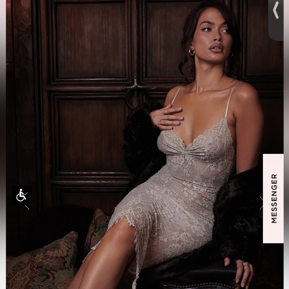 House of CB Serelle NWT